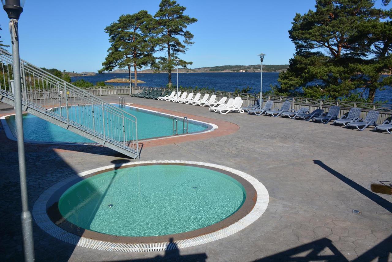 Haellestrand Vandrarhem Stromstad Exterior photo